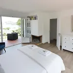 Ideal House For Families With Pool