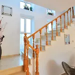 Villa Aba