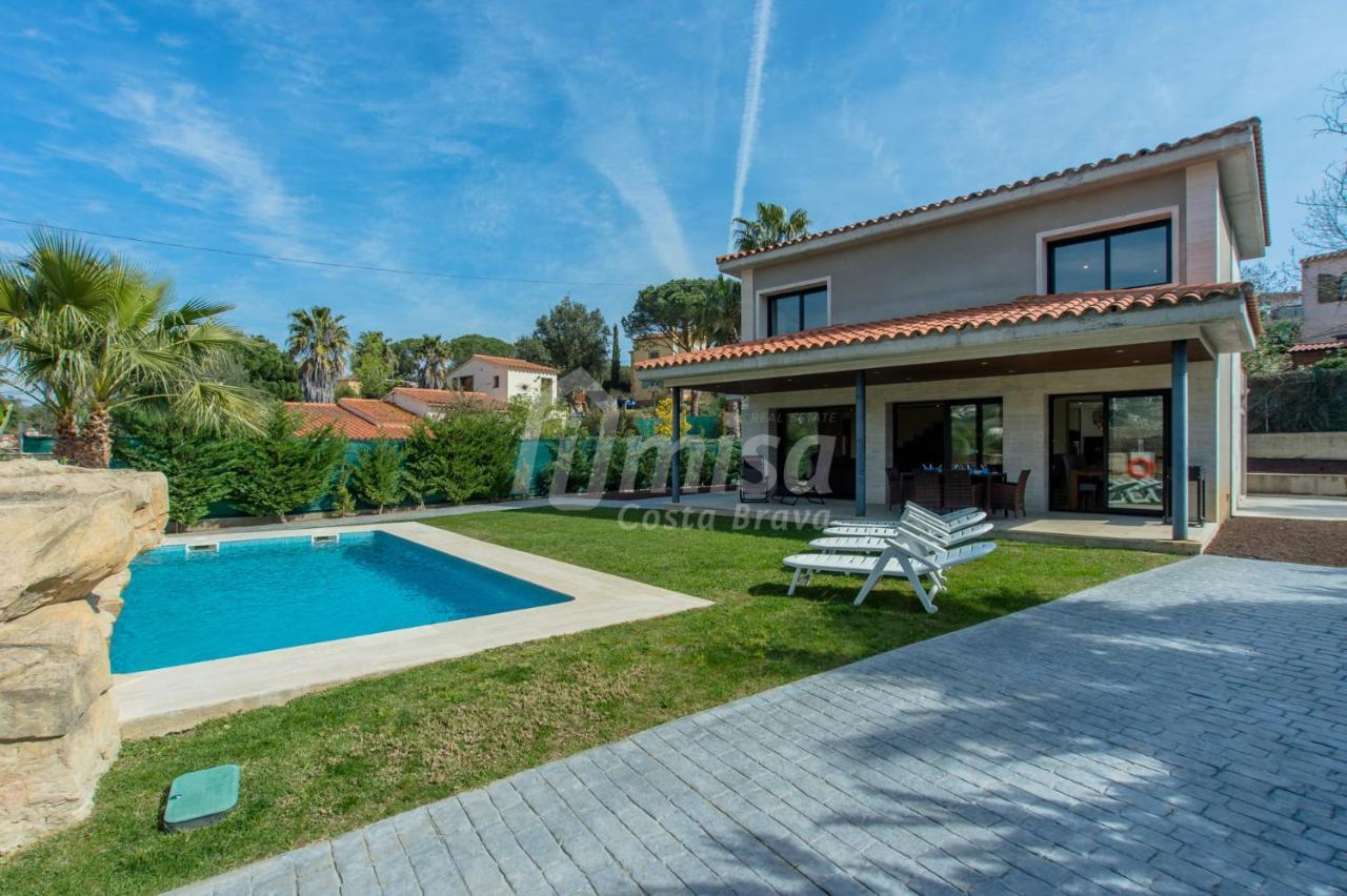Oasis House Villa *