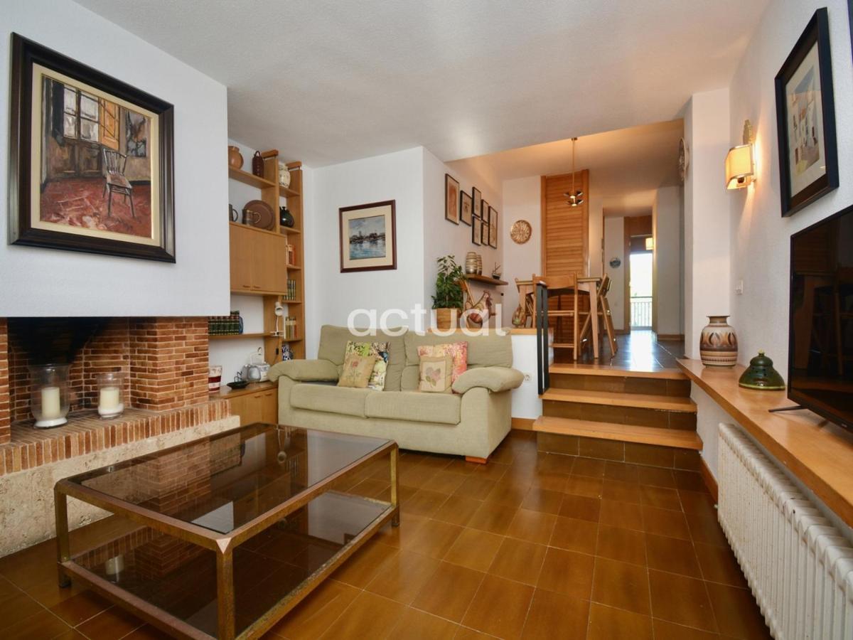 Apartment Athenea B3 *