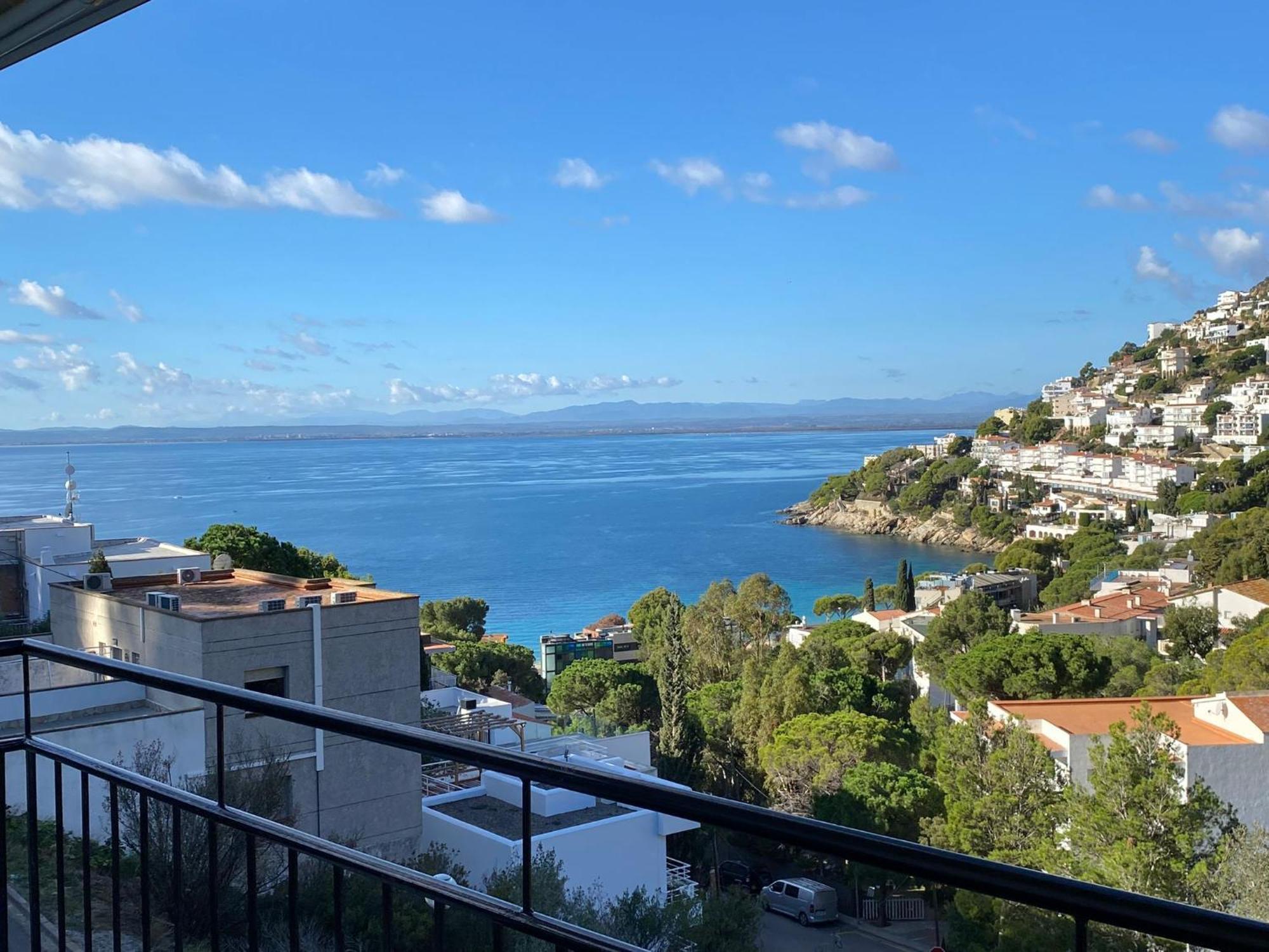 A Canyelles Avec Vue Panoramique Appartement Roses