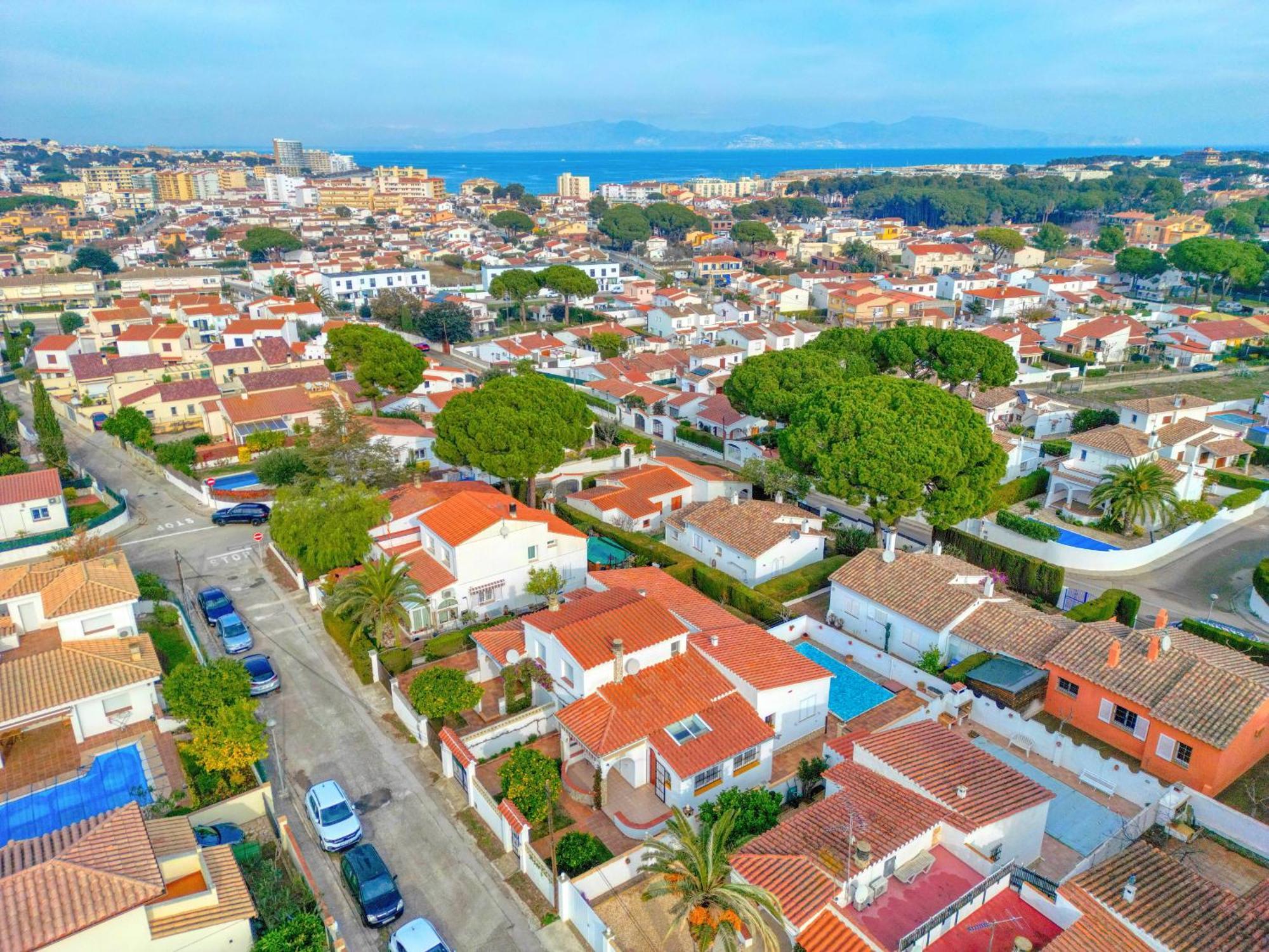 Falguera Holiday home