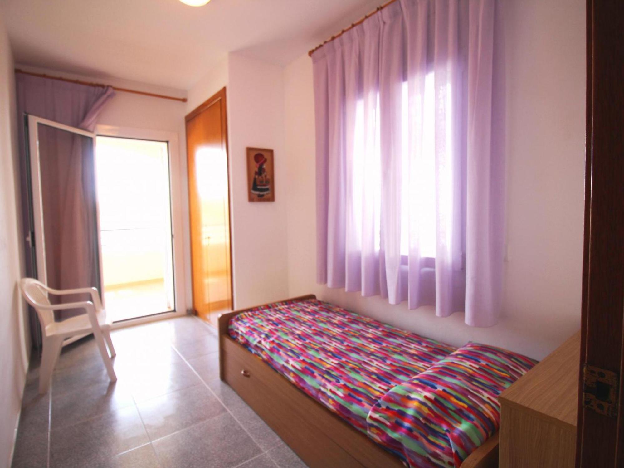 Holiday home Bellamar A - 10 Personas En Primera Linea De Mar En Llanca. - Es-228-11