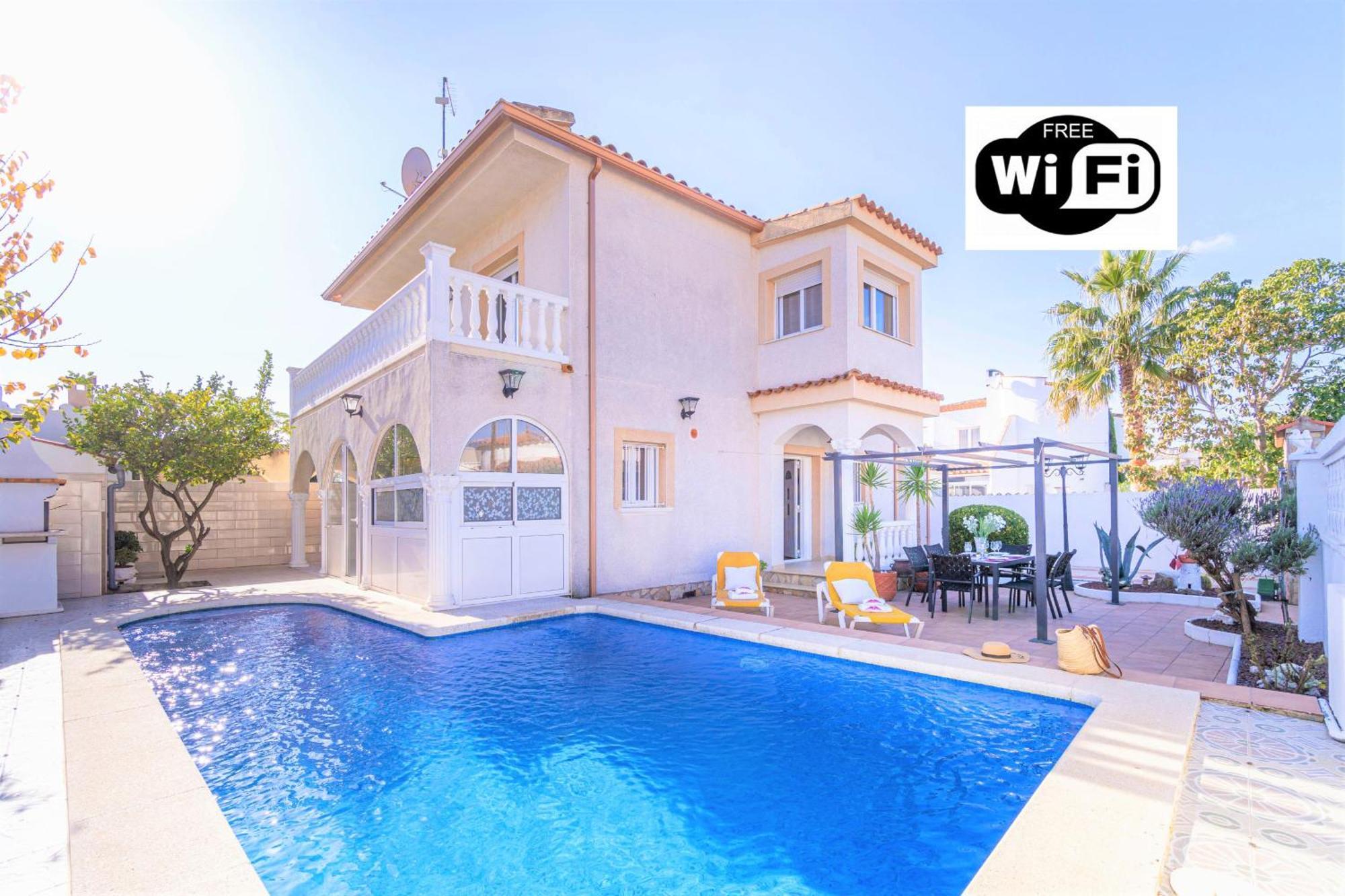 Apart-rent Casa Requesens 0007 Villa *