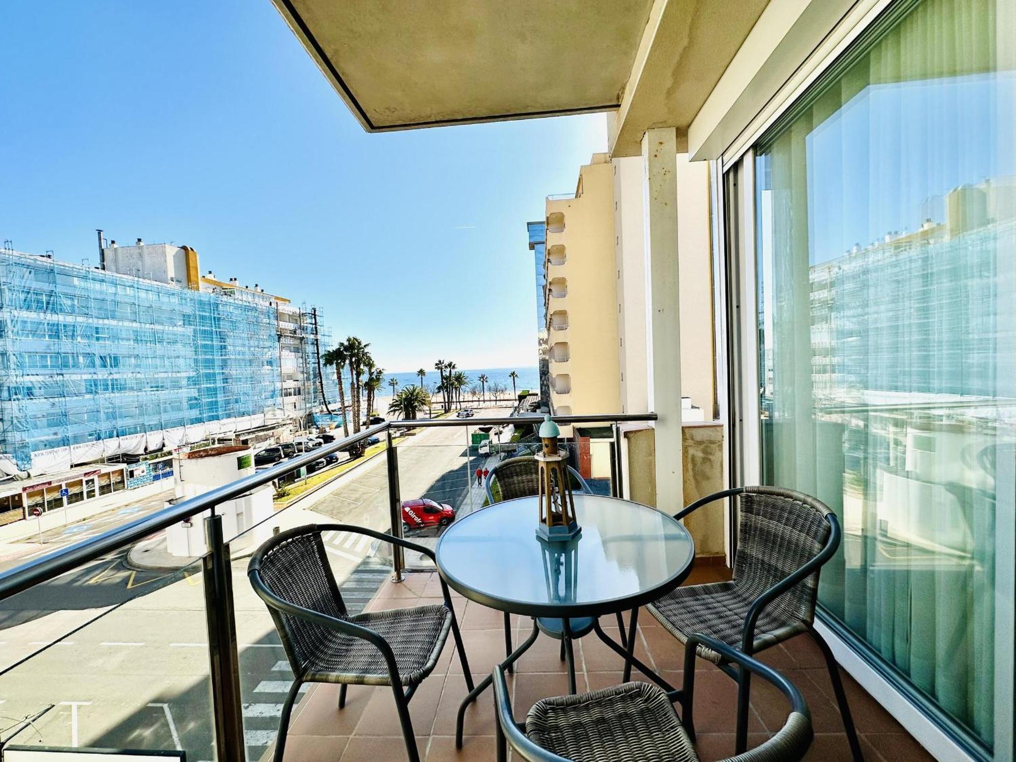 Con Wifi Y Parking A 2ª Linea De Playa En Santa Margarita, - Es-258-66 Apartment Roses