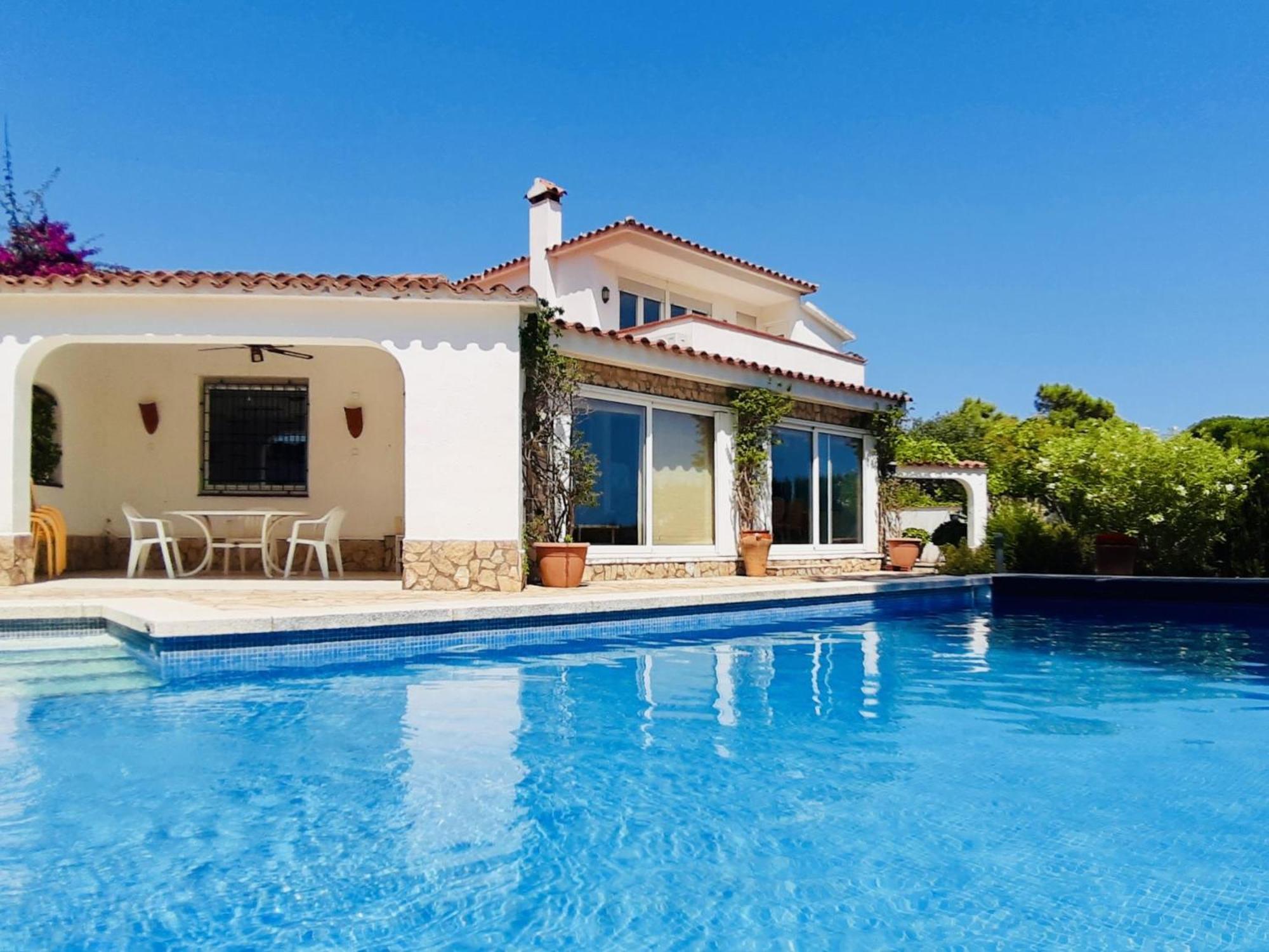 Holiday home Ensueno Costabravasi Bufaganas
