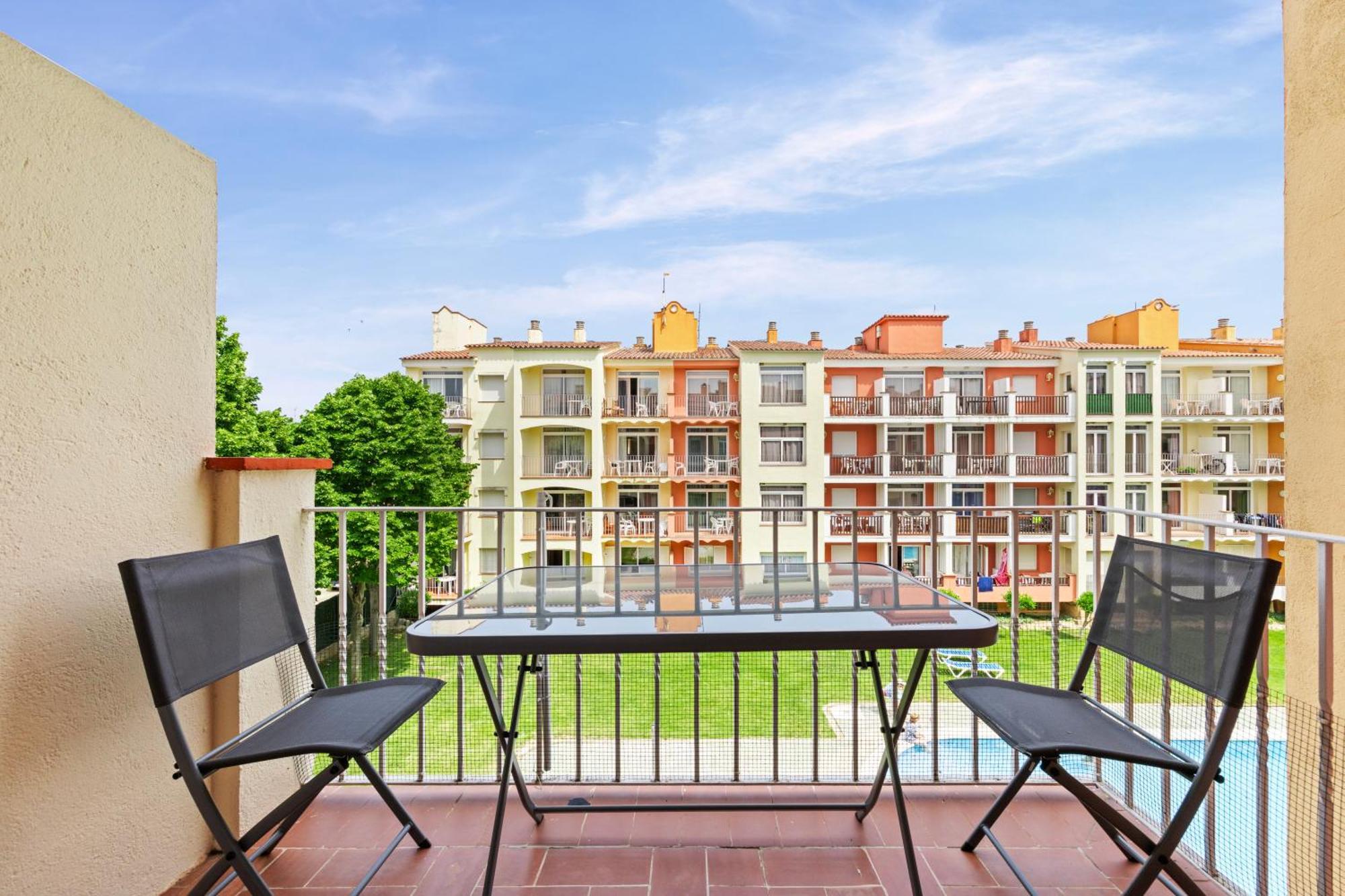 Appartement Con Piscina Y Terraza Cerca Del Mar Empuriabrava