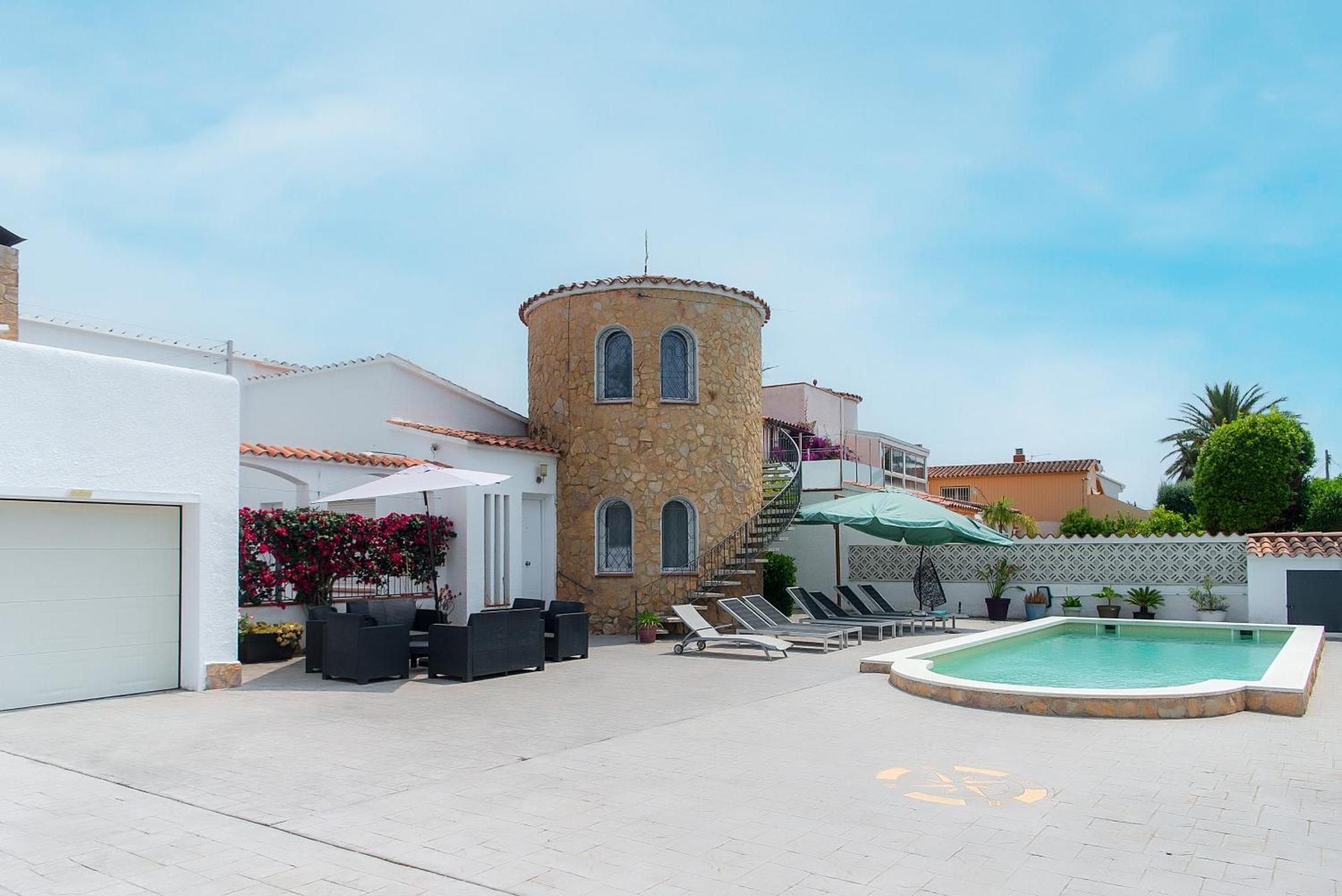 Welcs Casa 111 Emp Con Piscina *