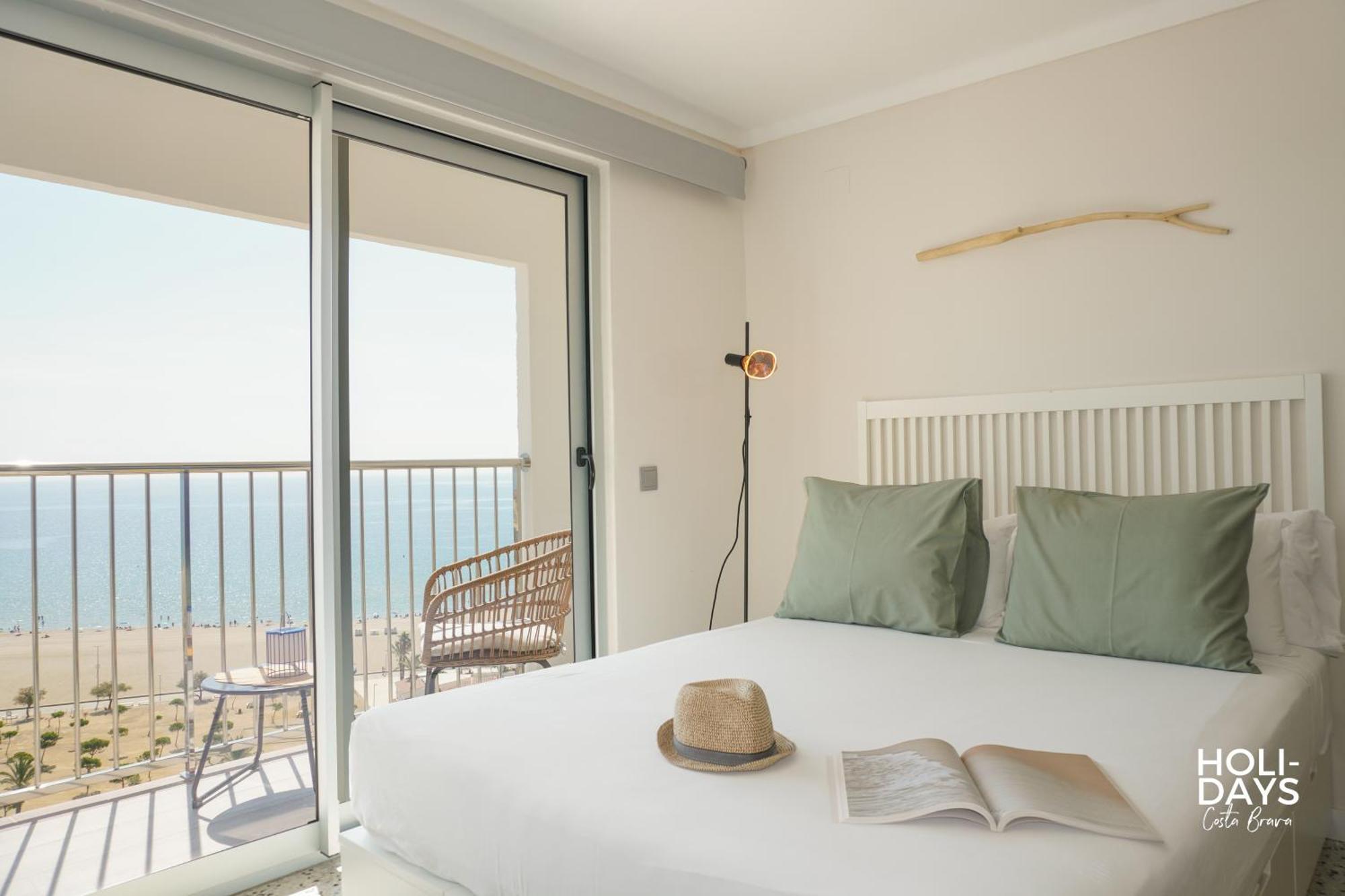 Apartment Holidays P14 Sea View *