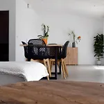 Maison Rouergue 4 A 6 Pers Avec Piscine Partagee