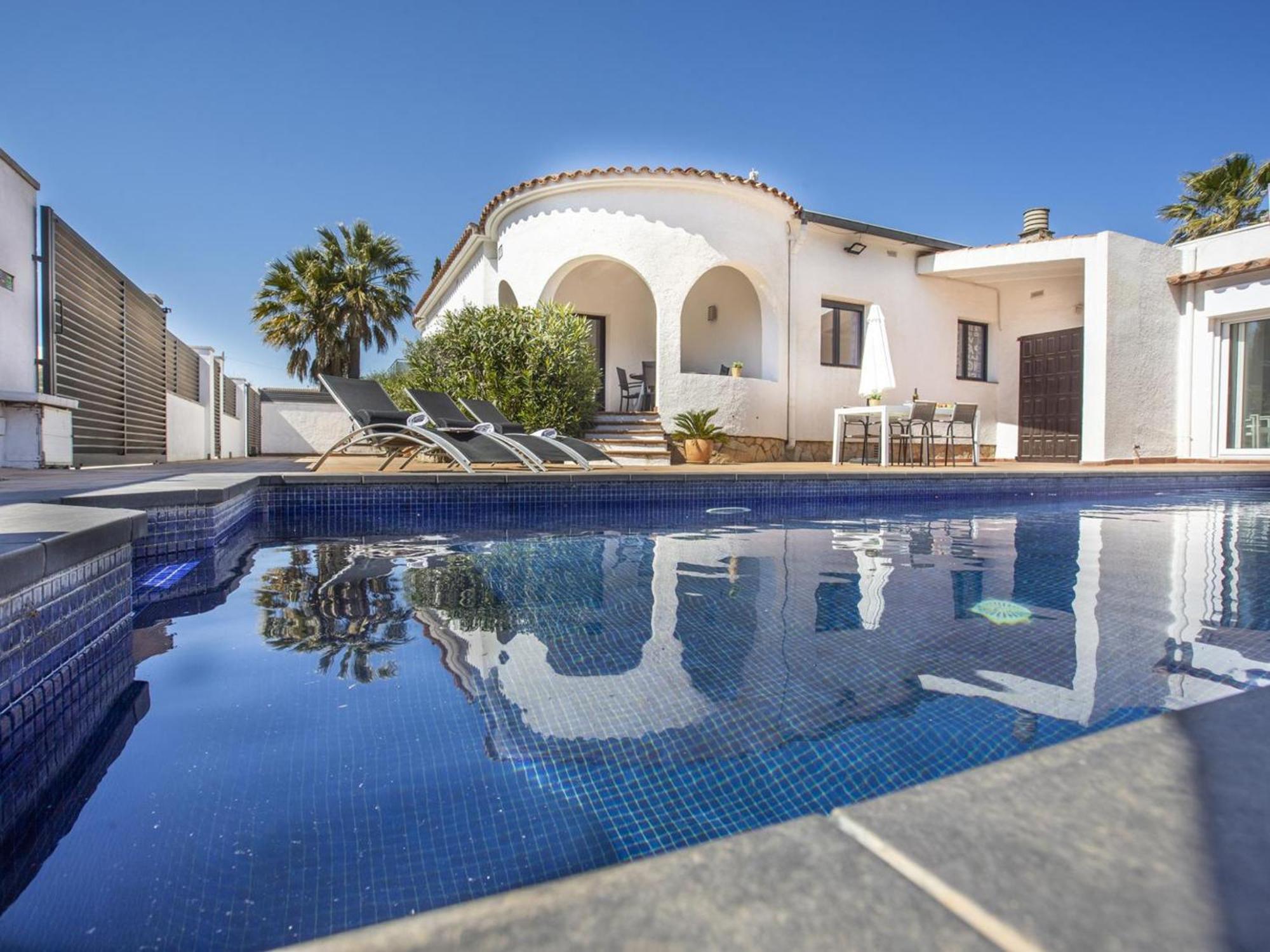 Casa Con Piscina, 5 Dormitorios, Cerca De La Playa Y Centro - Hisp-288-49 Hébergement de vacances *